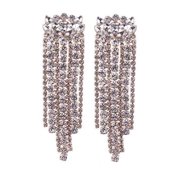 Jewelry - Big & Beautiful Chandelier Earrings